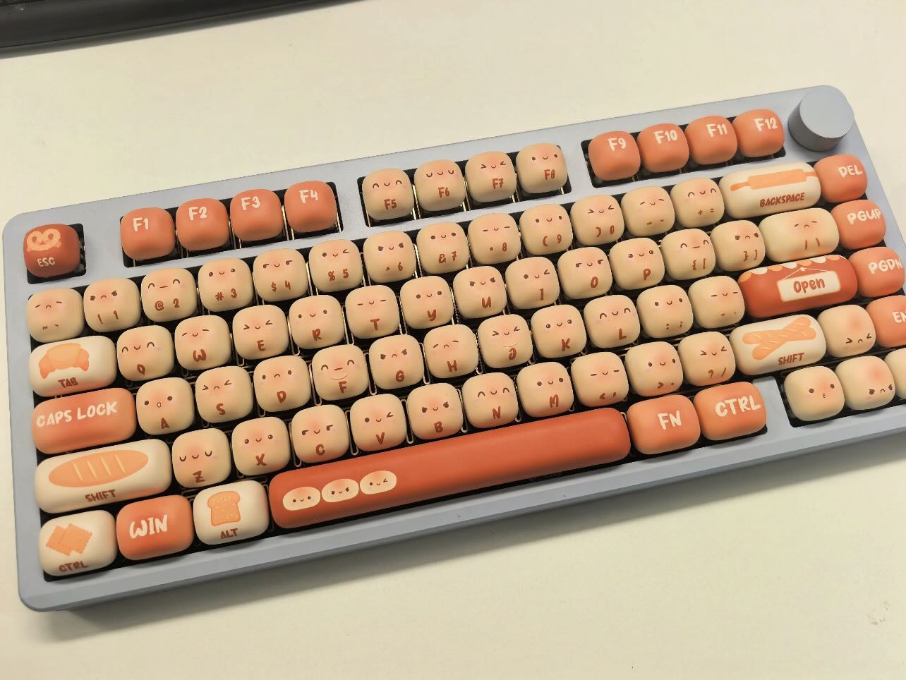 Where to Buy Authentic Bread Keycaps? A Complete Shopping Guide